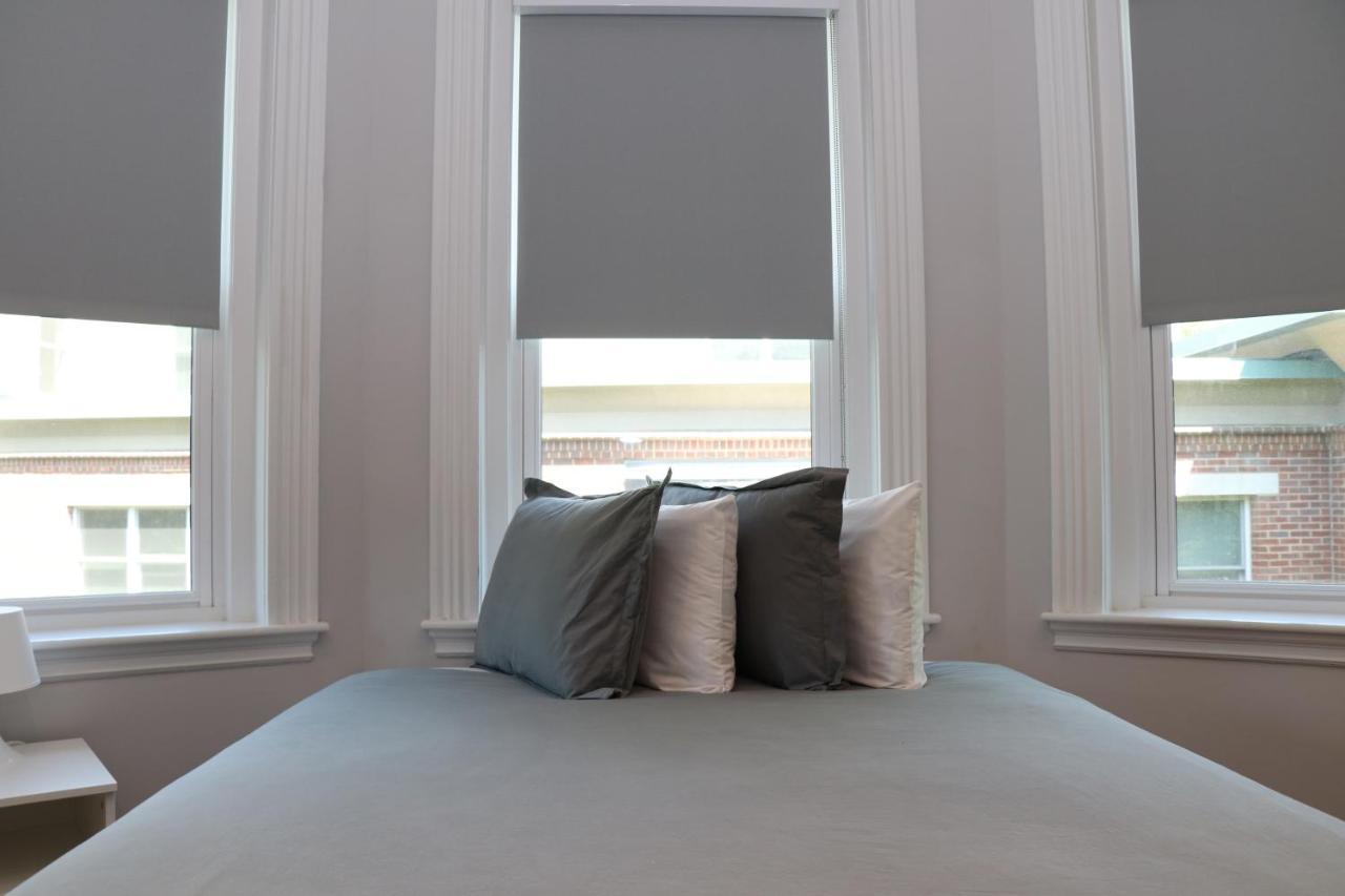 A Stylish Stay W/ A Queen Bed, Heated Floors.. #24 Brookline Exterior photo
